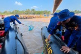 Polisi Turun Tangan, Sampah di Arena Pacu Jalur Tepian Narosa Dibersihkan