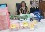 Perempuan 40 Tahun Ditangkap di Kos Pekanbaru, Polisi Sita Sabu dan Puluhan Cartridge