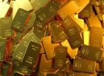 Harga Emas Antam Turun Rp25.000 per Gram, Buyback Anjlok Rp30.000