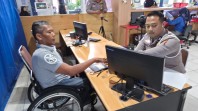Satlantas Polresta Pekanbaru Bantu Disabilitas Bikin SIM D.