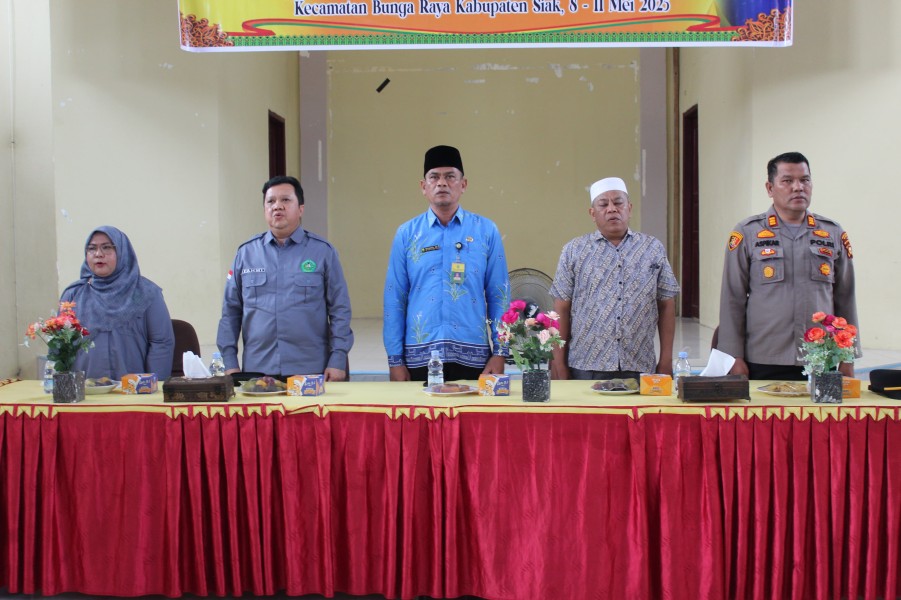 Dukung Program Pemerintah, Ratusan Mahasiswa Hukum Unilak Turun Ke Desa Bunga Raya Siak Untuk Cegah Bullying, Karhutla,  dan Konflik Pertanahan