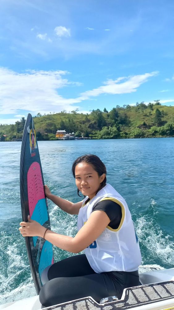 Tambah 1 Emas, Ski Air Riau Juara Umum Nomor Wakebord dan Wakesurf PON XXI