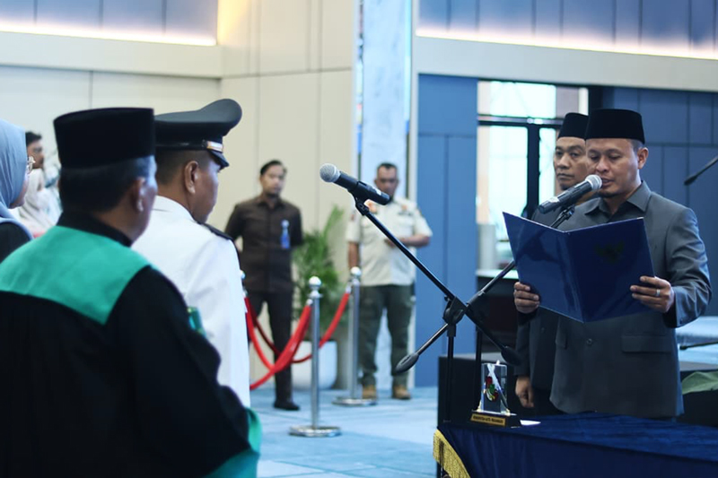 Wako Pekanbaru Kembali Lantik Camat Hingga Sekretaris Dinas, Ini Daftarnya!