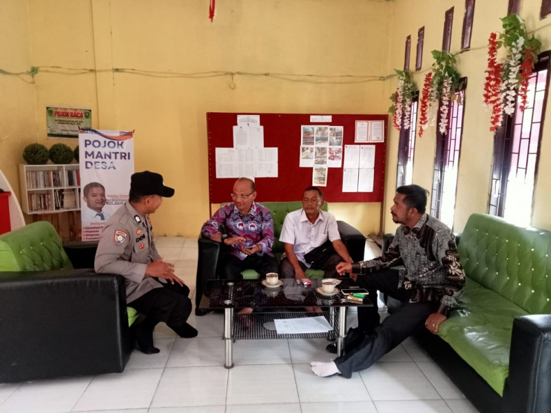 Sambangi Kantor Penghulu Balam Sempurna, Polsek Bagan Sinembah Laksanakan Cooling System