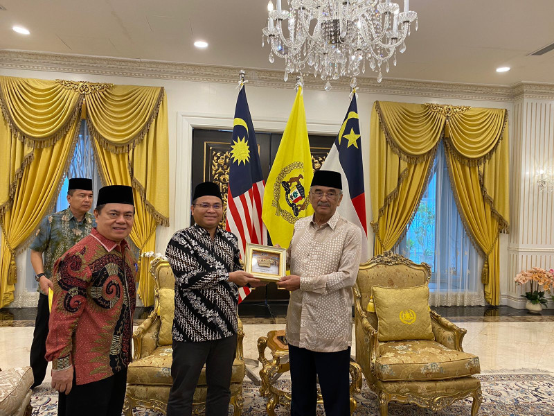 Delegasi Unilak Bertemu Yang di-Pertua Negeri Tun Seri Dr. H. Mohd Ali Bin Mohd Rustam, Upaya Kerjasama DMDI Internasional