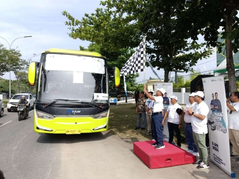 Pegadaian Adakan Mudik Gratis, 5 Bus Diberangkatkan dari Pekanbaru ke Sumbar dan Sumut