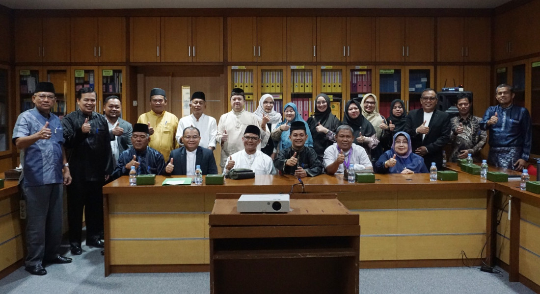 Prof Dr Junaidi Doakan Jemaah Calon Haji Dosen Unilak Beribadah Dengan Lancar dan Selamat
