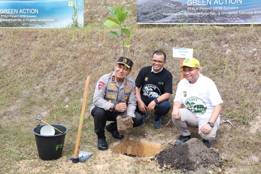 PT PLN UIP3B Sumatera, Kapolda Riau Ajak Mahasiswa dan Masyarakat Aktif Menanam Pohon