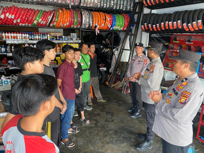 Tingkatkan Pemahaman Masyarakat Pekanbaru Tentang Tahapan Pilkada, Personel Satgas Preemtif Subsatgas Binmas Polda Riau Beri Sosialisasi dan Edukasi