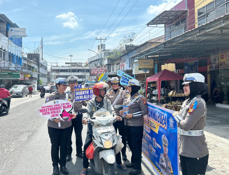 Tingkatkan Kesadaran Pengendara, Tim Satgas Preemtif Sampaikan Pesan Kamtibmas dan Kamseltibcarlantas
