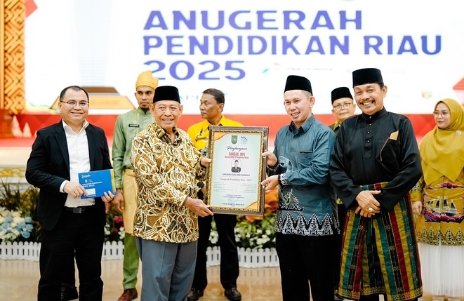 Dewandik Riau Sukses Gelar Anugerah Pendididikan 2025