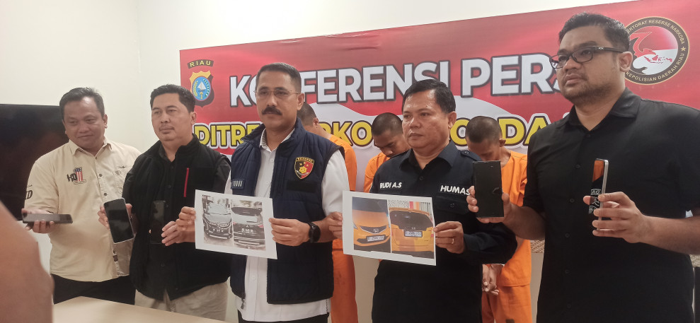 Polda Riau Gagalkan Peredaran Narkoba Seberat 7,43 Kg, 4 Pelaku Diamankan