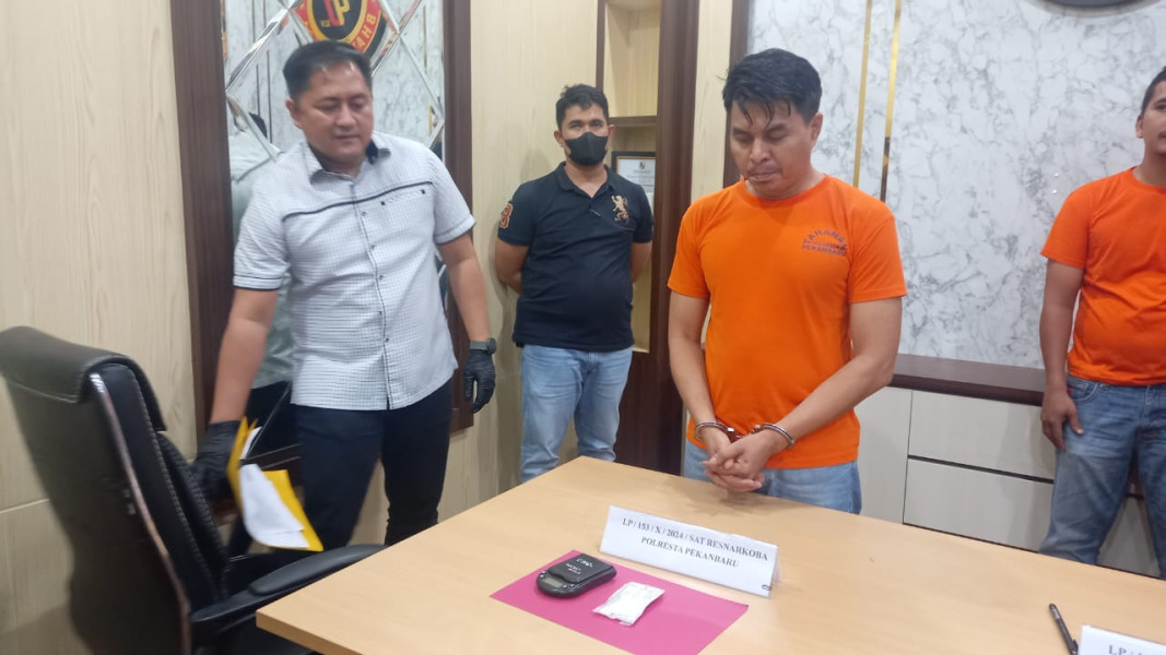 Sering Transaksi Narkoba Dikosan, Pemuda Arjuna Diamankan Satresnarkoba Polresta Pekanbaru