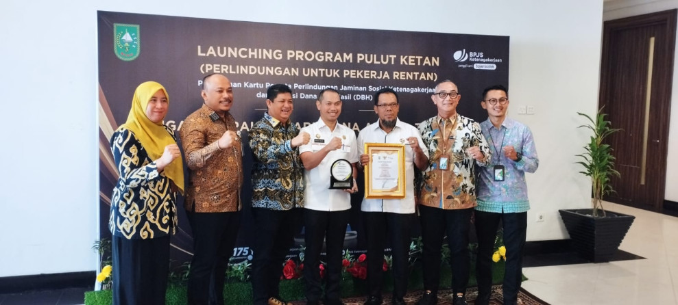 Pemko Pekanbaru Raih Penghargaan Paritrana Award Pemprov Riau
