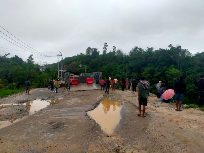 Jalan Lintas Riau-Sumbar di Kampar Ditutup Total Lagi, Perbaikan Jalan Diprioritaskan