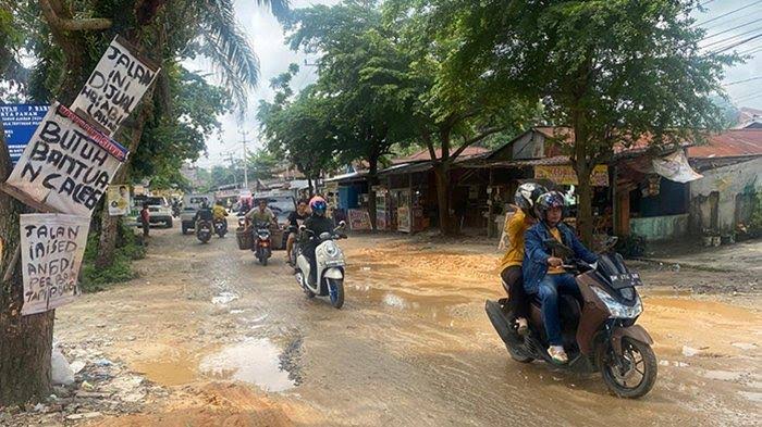 Termasuk Lubang Bekas Galian Proyek, Ruas Jalan Rusak di Pekanbaru Segera Diperbaiki