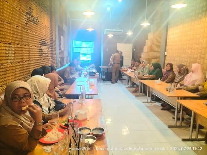 Kapolsek Kandis Cooling System Bersama Camat Kandis, Ajak ASN di Lingkungan Kecamatan Jaga Netralitas