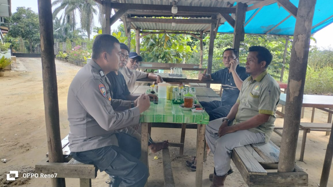 Untuk Menciptakan Suasana Yang Kondusif Selama Pilkada Serentak 2024, Polsek Bagan Sinembah Laksanakan Cooling System Di Dusun Mutiara Jaya