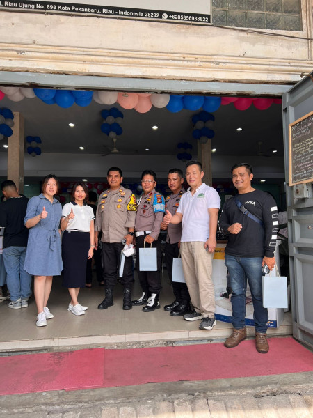 Hadiri Acara Anniversary Toko Indo Terknik Ke-19 Polsek Payung Sekaki Beri Pesan Kamtibmas