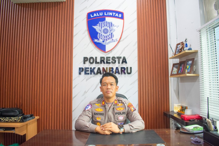 Rekayasa Arus Lalu Lintas Malam Pergantian Tahun. Ini Penjelasan Kasat Lantas Pekanbaru AKP Satrio B.W Wicaksana.