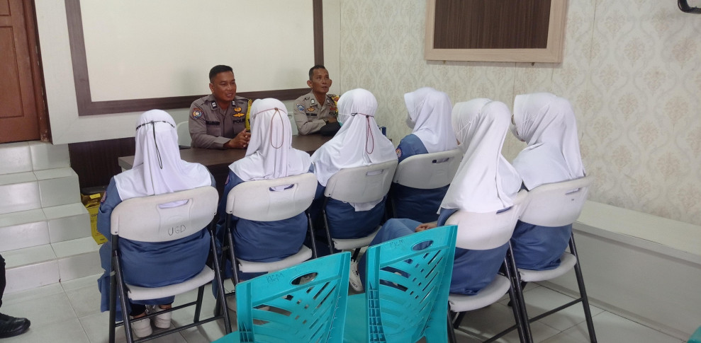Kapolsek Rumbai Pesisir Ajak Mahasiswa Perawat Memelihara Kamtibmas Menjelang Pilkada 2024