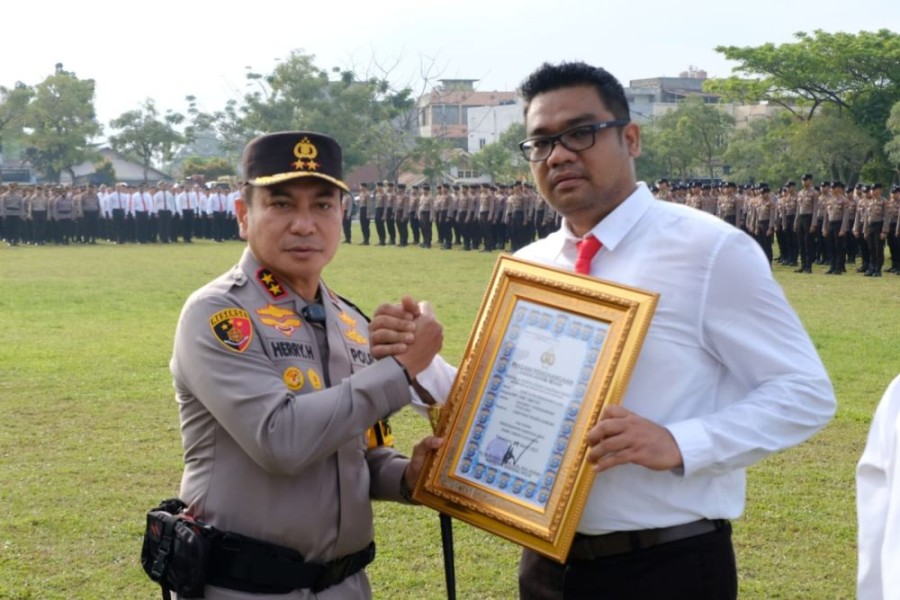 Ungkap 200 Kg Sabu, AKBP Bobby Diberi Penghargaan Oleh Kapolda