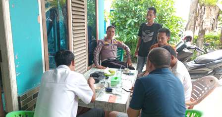 Kanit Lantas Polsek Siak, Ipda Alyuhendri Sosialisasikan Tertib Lalu Lintas dan Cooling System Pilkada Serentak di Kelurahan Kampung Dalam