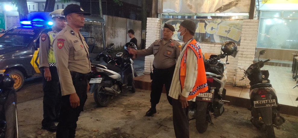 Cooling System Polsek Binawidya, Laksanakan Patroli malam dialogis Bersama Remaja di Kecamatan Binawidya