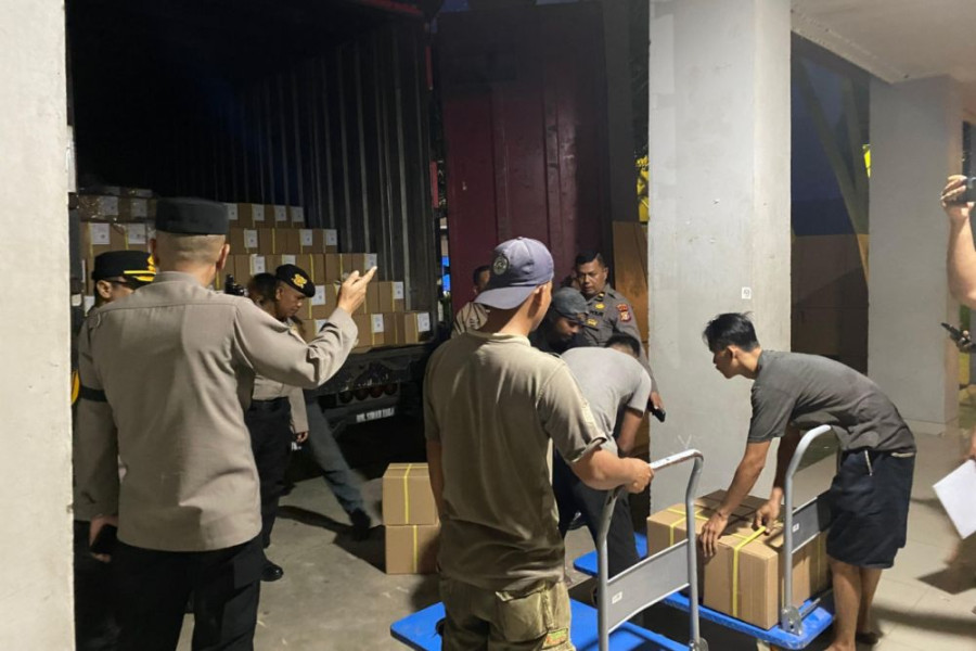 Lebih 8 Juta Surat Suara Pilkada 2024 Tiba di Riau