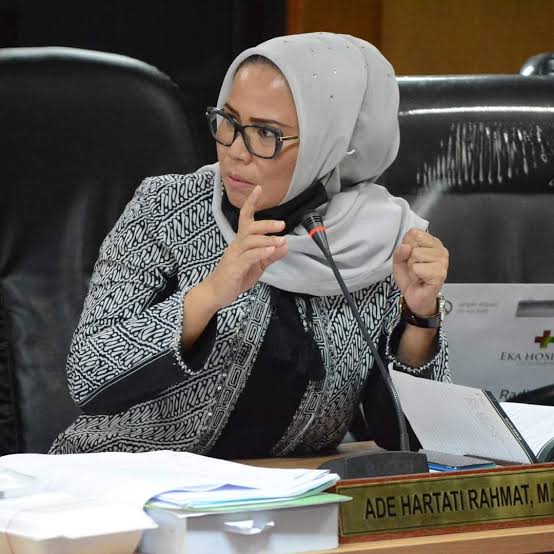 Ade Hartati Soroti Infrastruktur Pekanbaru