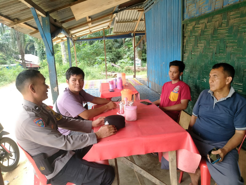 Sambangi Warga , Polsek Bagan Sinembah Ajak Tingkatkan Kamtibmas Jelas Pilkada Serentak 2024