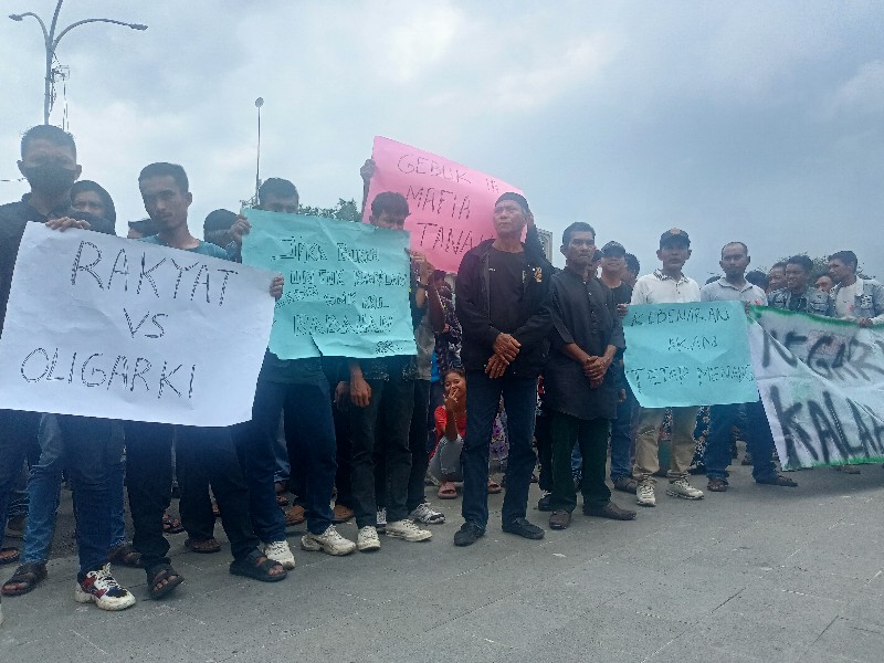 Demo Warga Buluh Nipis di Kantor Gubri, Desak Perusahaan Ayau Hengkang