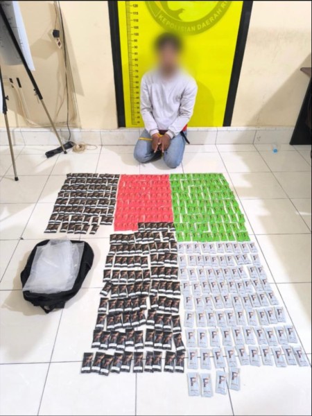 Polda Riau Gagalkan Transaksi 420 Cartridge Etomidate, Satu Pelaku Diamankan