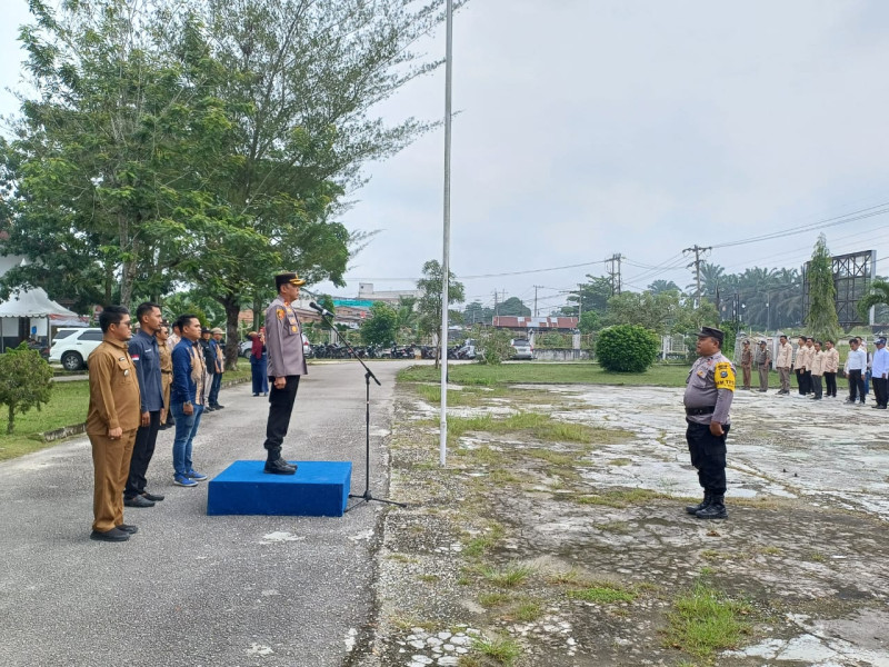 Cooling System Polsek Siak pada Apel Bersama untuk Pengamanan Pilkada Serentak 2024 di Kabupaten Siak