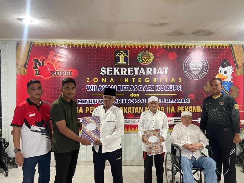 Lapas Pekanbaru Berikan Remisi 4 Napi Lansia di Atas 70 Tahun