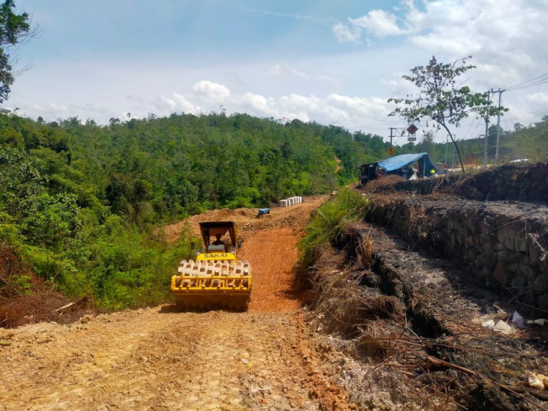 BPJN Riau Alihkan Trase Jalan Akibat Longsor di Tanjung Alai Kab Kampar