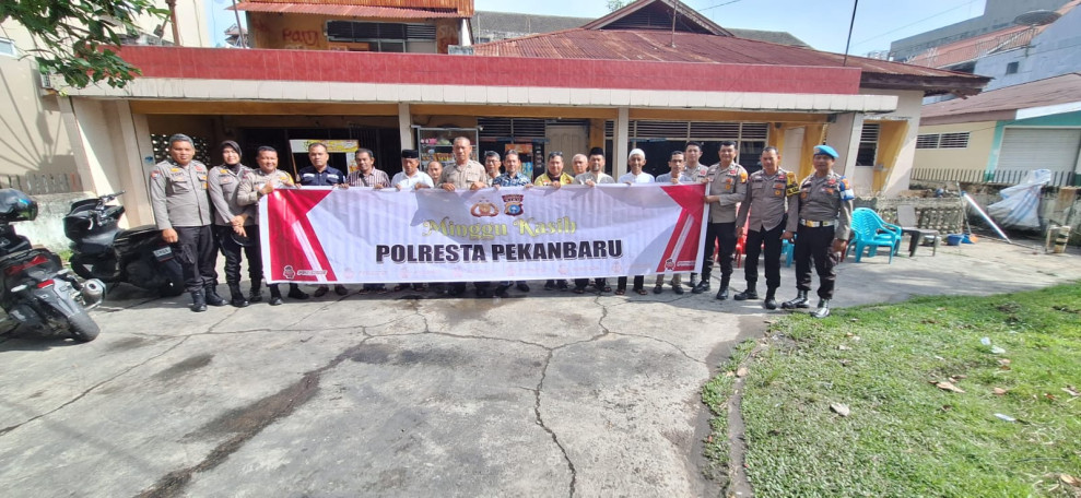 Polresta Pekanbaru dan Polsek Pekanbaru Kota Adakan “Minggu Kasih” Bersama Warga Kelurahan Kota Tinggi