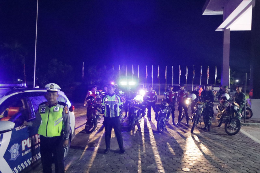 Ciptakan  Kamtibmas yang Kondusif Selama Tahapan Pilkada, Polres Siak Gelar Patroli Blue Light Sinegritas