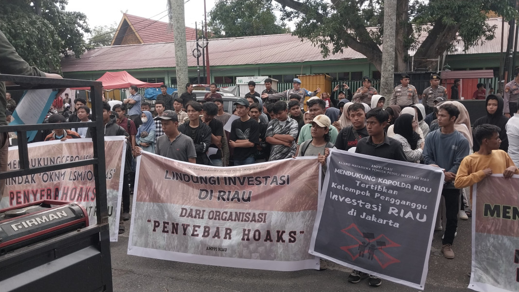 Gelar Aksi Unjuk Rasa di Gedung Polda Riau, AMPPI Minta Polisi Selidiki Oknum Ormas/LSM Penyebar Hoaks Ganggu Investasi di Riau