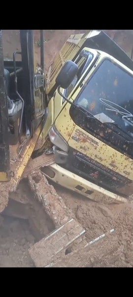 Lahan HPT Di INHU Longsor, Diduga Akibat Menjadi Tempat Aktivitas Galian C.