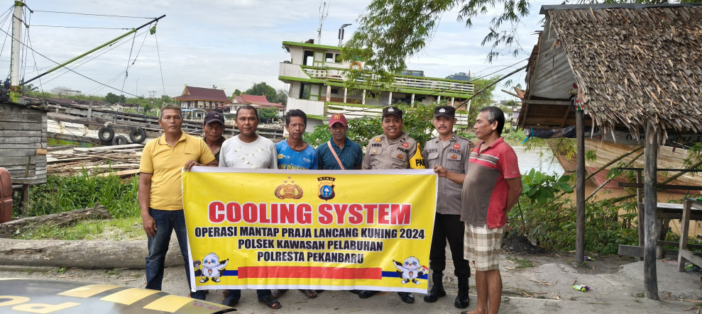 Beri Pesan Kamtibmas, Polsek Kawasan Pelabuhan Pekanbaru Gelar Cooling System