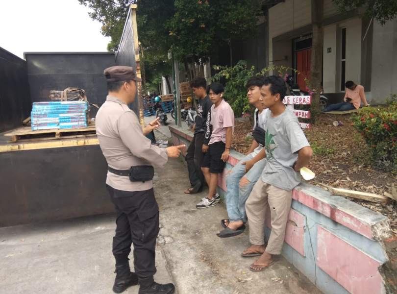 Polsek Payung Sekaki Melalui Bhabinkamtibmas Gelar DDS dan Patroli di Wilayah Binaan