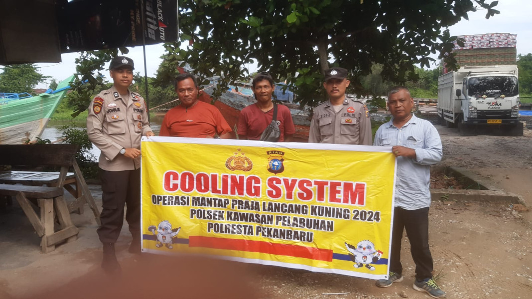 Polsek Kawasan Pelabuhan Pekanbaru Ajak Buruh Berperan Aktif Jaga Stabilitas Keamanan Selama Pilkada