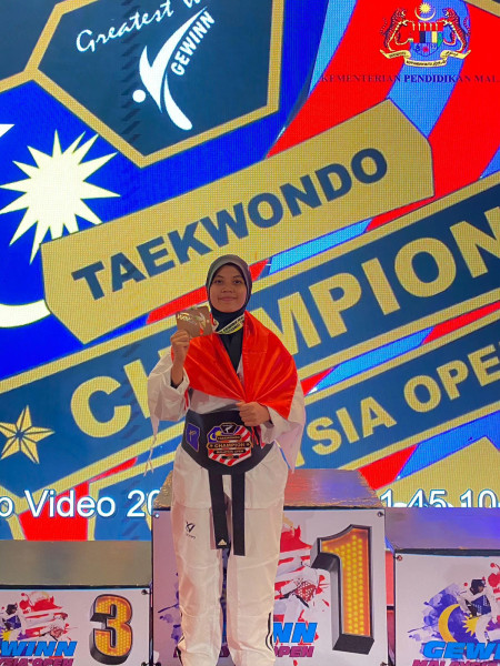 Membanggakan!, Mahasiswa Prodi Humas Fikom Umri Raih Mendali Emas Kejuaraan Internasional Taekwondo