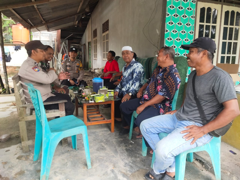 Bhabinkamtibmas Srigading Ajak Warga Jaga Kondusifitas Keamanan Jelang Pilkada