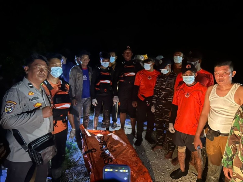 Nelayan di Meranti yang Tenggelam Dihantam Gelombang Ditemukan Meninggal Dunia