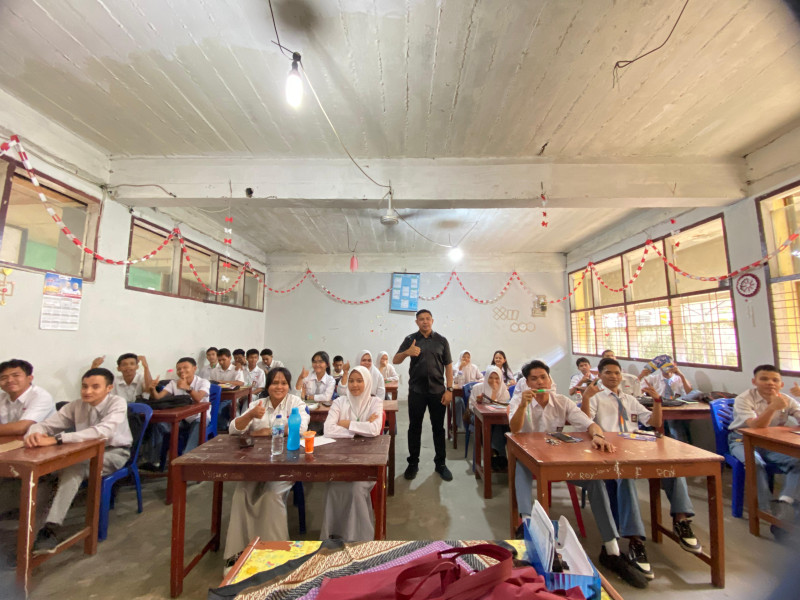 Dukung Akses Pendidikan Tinggi: Unilak Hadir di SMK Setia Dharma