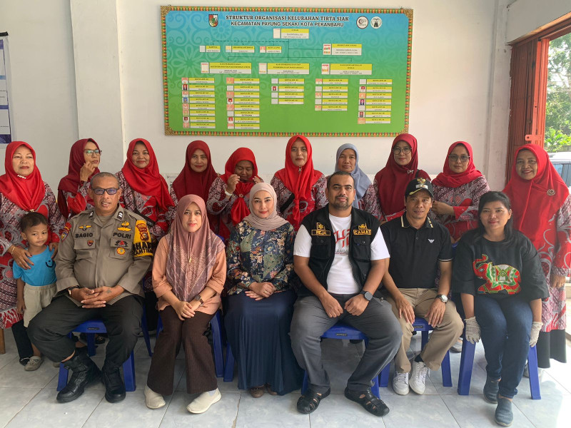 Sambangi Kelurahan Tirta Siak, Polsek Payung Sekaki Gelar Cooling System