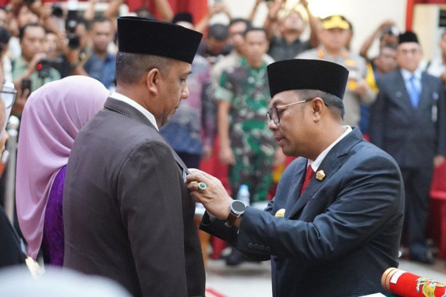 Pj Gubernur Riau Resmi Mengukuhkan 6 Pjs Kepala Daerah