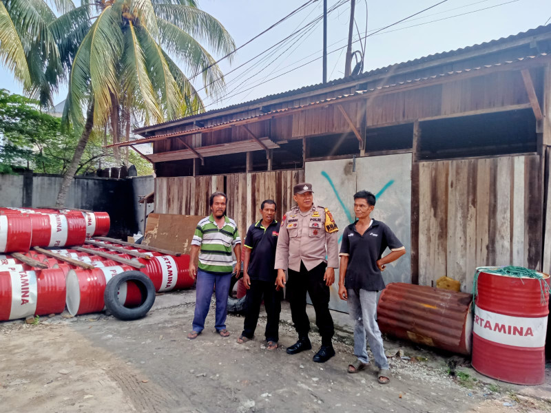 Sambangi Warga, Polsek Payung Sekaki Laksanakan Door to Door System